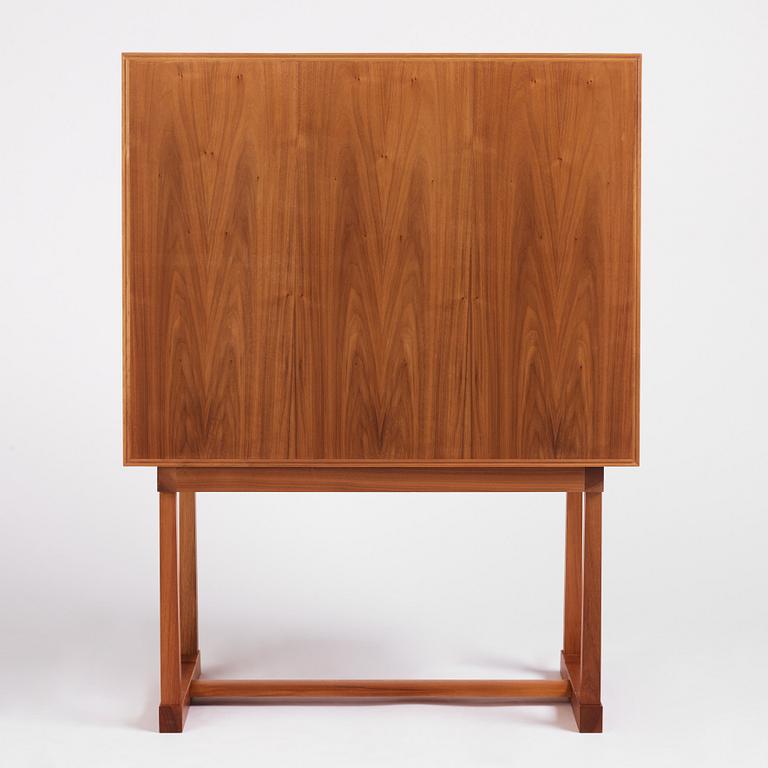 Josef Frank, "The Nationalmuseum Cabinet," model "881,", Firma Svenskt Tenn, Sweden, likely from the early 1980s.