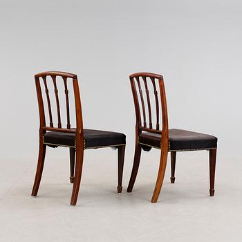 STOLAR, ett par, Sheratons art, England. 1800-tal.