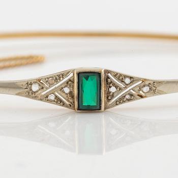 Ring, guld med rosenslipade diamanter och grön paste.