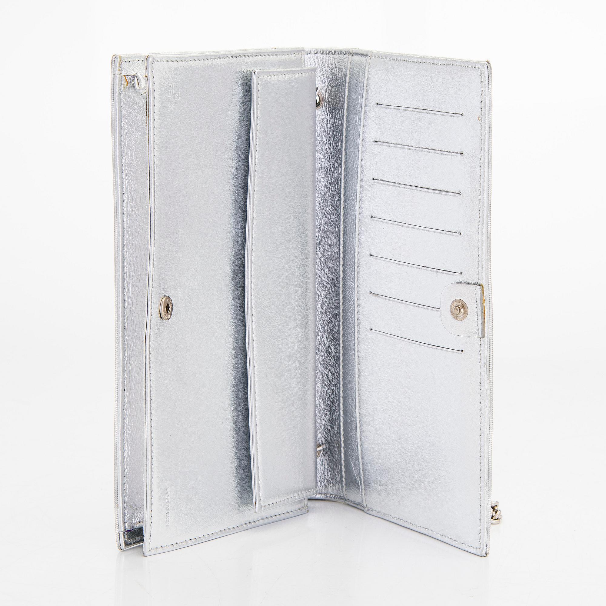 Fendi, A 'wallet on chain', bag.