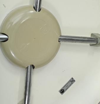 STOLAR, 3 st, "Sjuan", Arne Jacobsen, Fritz Hansen, Danmark, 1978.