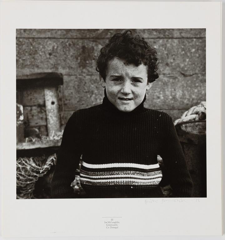 Pentti Sammallahti, "Irlantilainen Kuvasalkku - An Irish Portfolio".