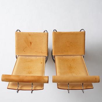 Börge Lindau, & Bo Lindercrantz, a pair of 'Plankan' chairs, Lammhults Möbel AB, Sweden 1980s.