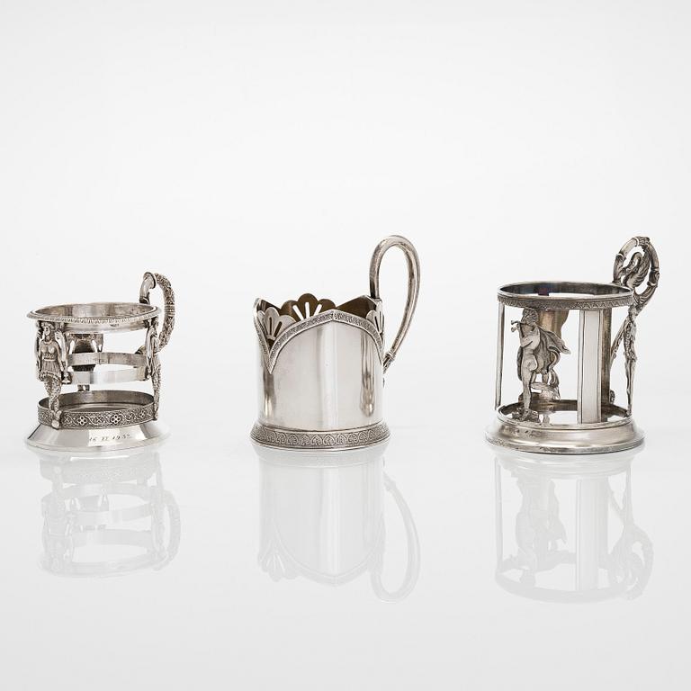 Teglashållare, 3 st, silver, 2XA-artellen S:t Petersburg, och Odessa samt Moskva, 1800-talets slut - 1900-t. början.