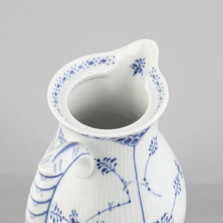 A 'Blue Fluted Half Lace' / 'Musselmalet' chocolate pot, Royal Copenhagen, 1956.