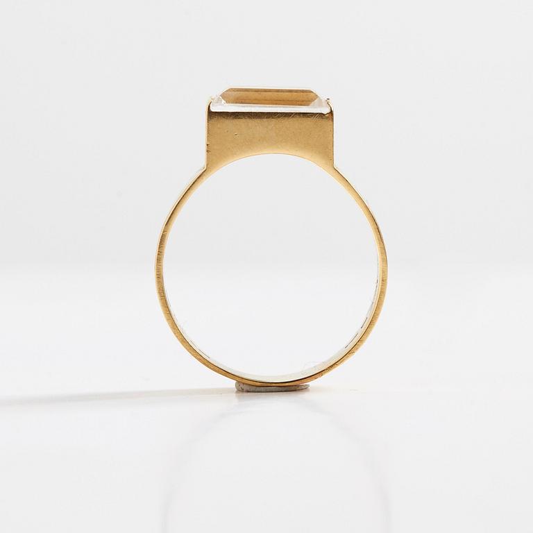 Wiwen Nilsson, ring, Lund 1964, 18K.