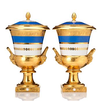 336. A pair of Empire urns with cover, early 19th Century.