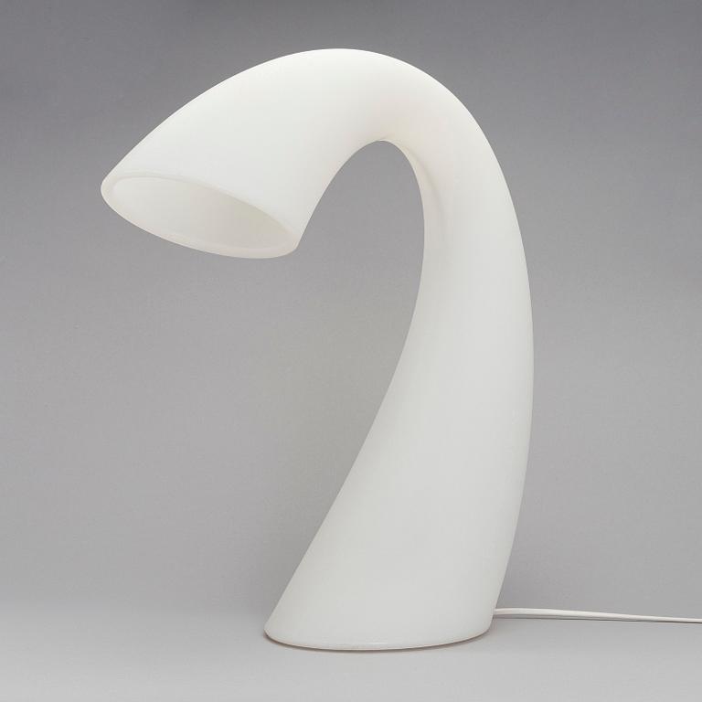 Eero Aarnio, pöytävalaisin "Swan" Melaja Oy, 2007.