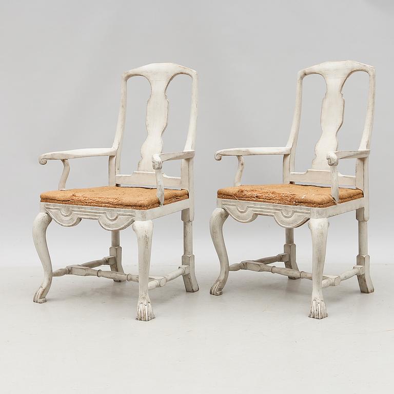 KARMSTOLAR, 1 par, senbarockstil, 1800-talets andra hälft.
