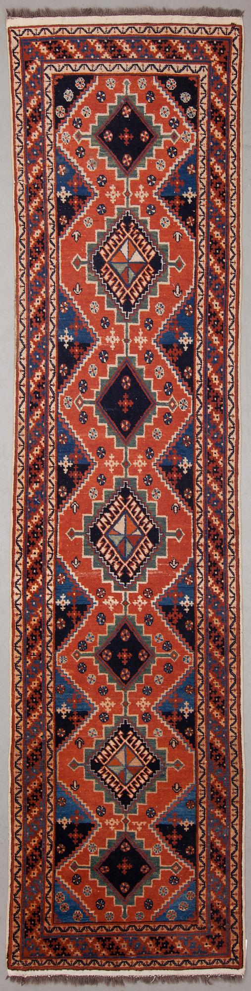 GALLERIMATTA, orientalisk. Ca 323x79 cm.