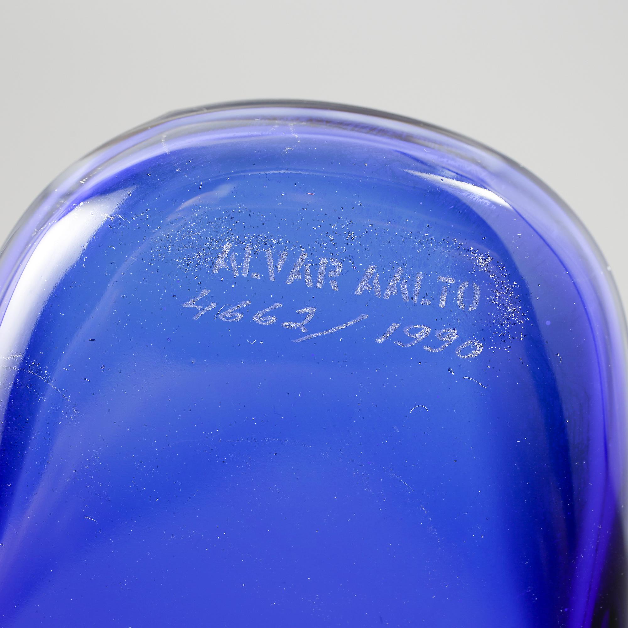 VAS, "Savoy, Alvar Aalto, Iittala, numrerad 4662/1990.
