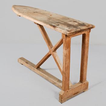 STRYKBRÄDA/SIDEBOARD, 1900-talets första hälft.