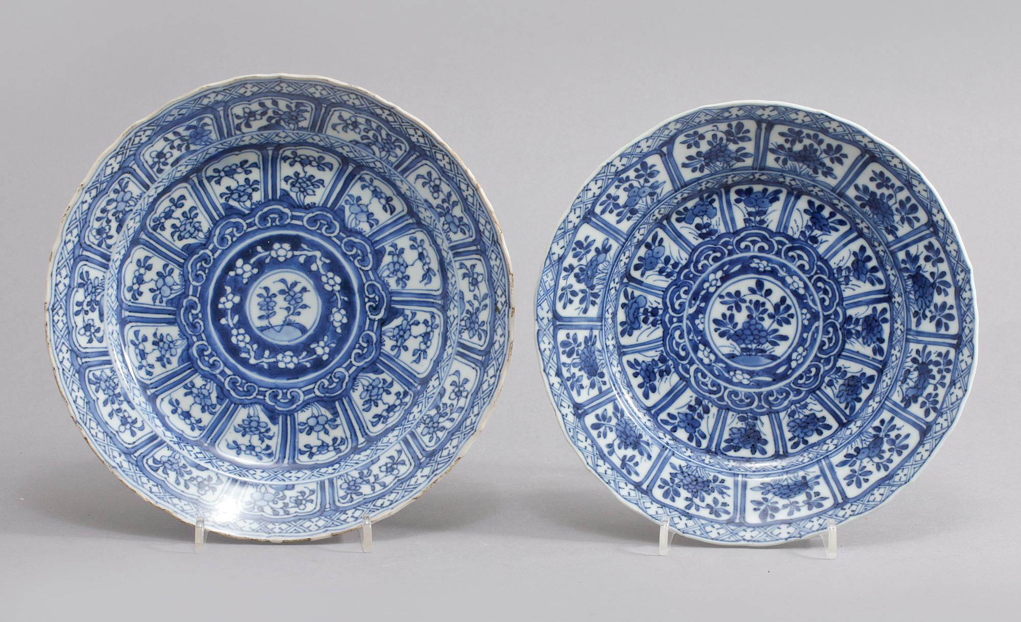 TALLRIKAR, 3st, porslin, Kina, Kangxi, 1700-tal.