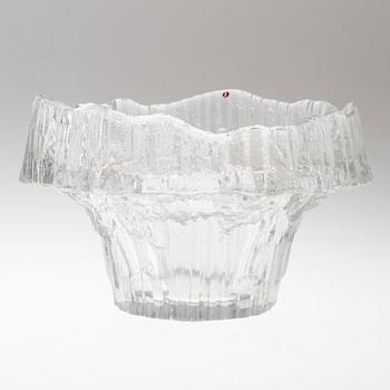 A signed Stellaria glass bowl by Tapio Wirkkala for Iittala.