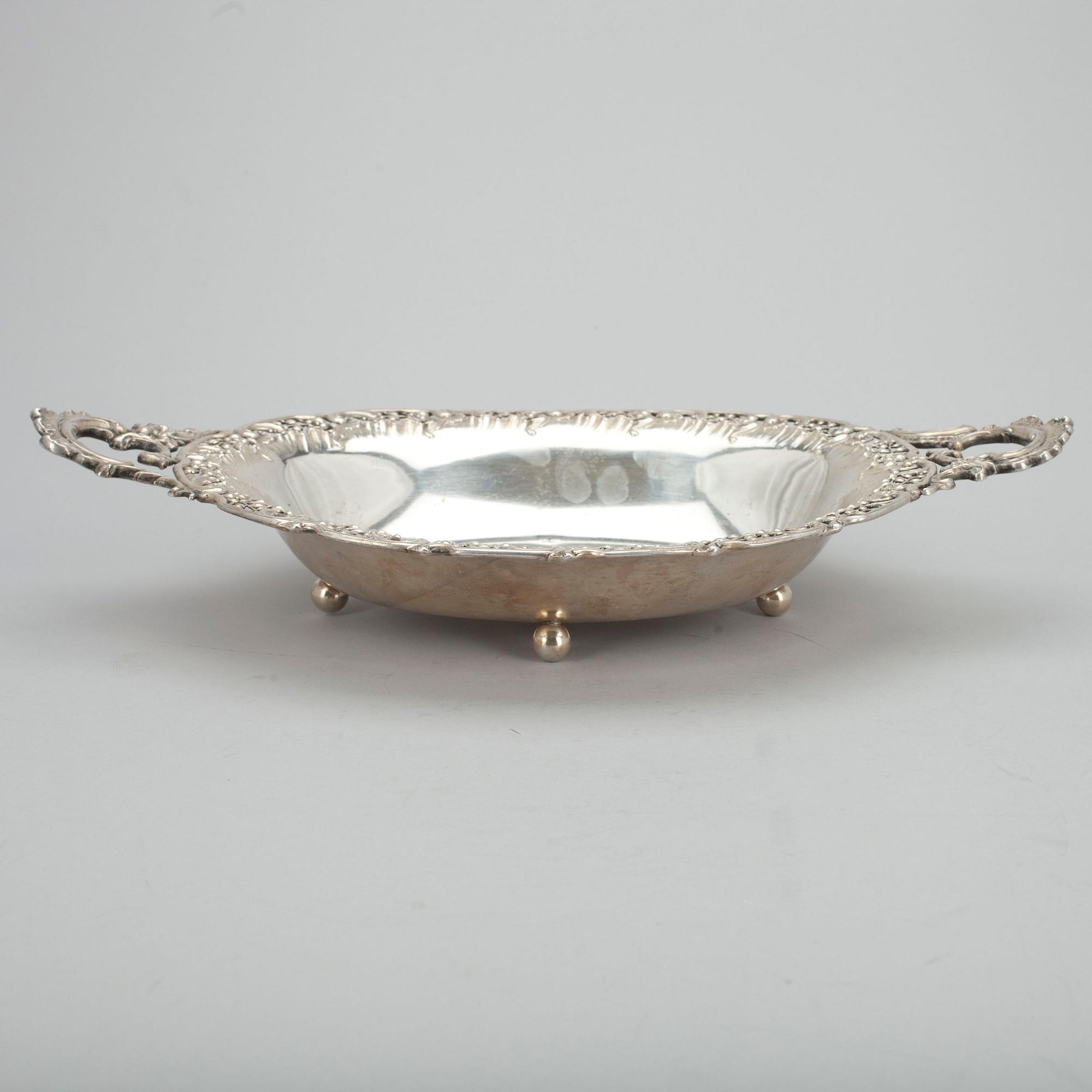 FAT, silver, oidentifierbar stämpel. Vikt 525 g.