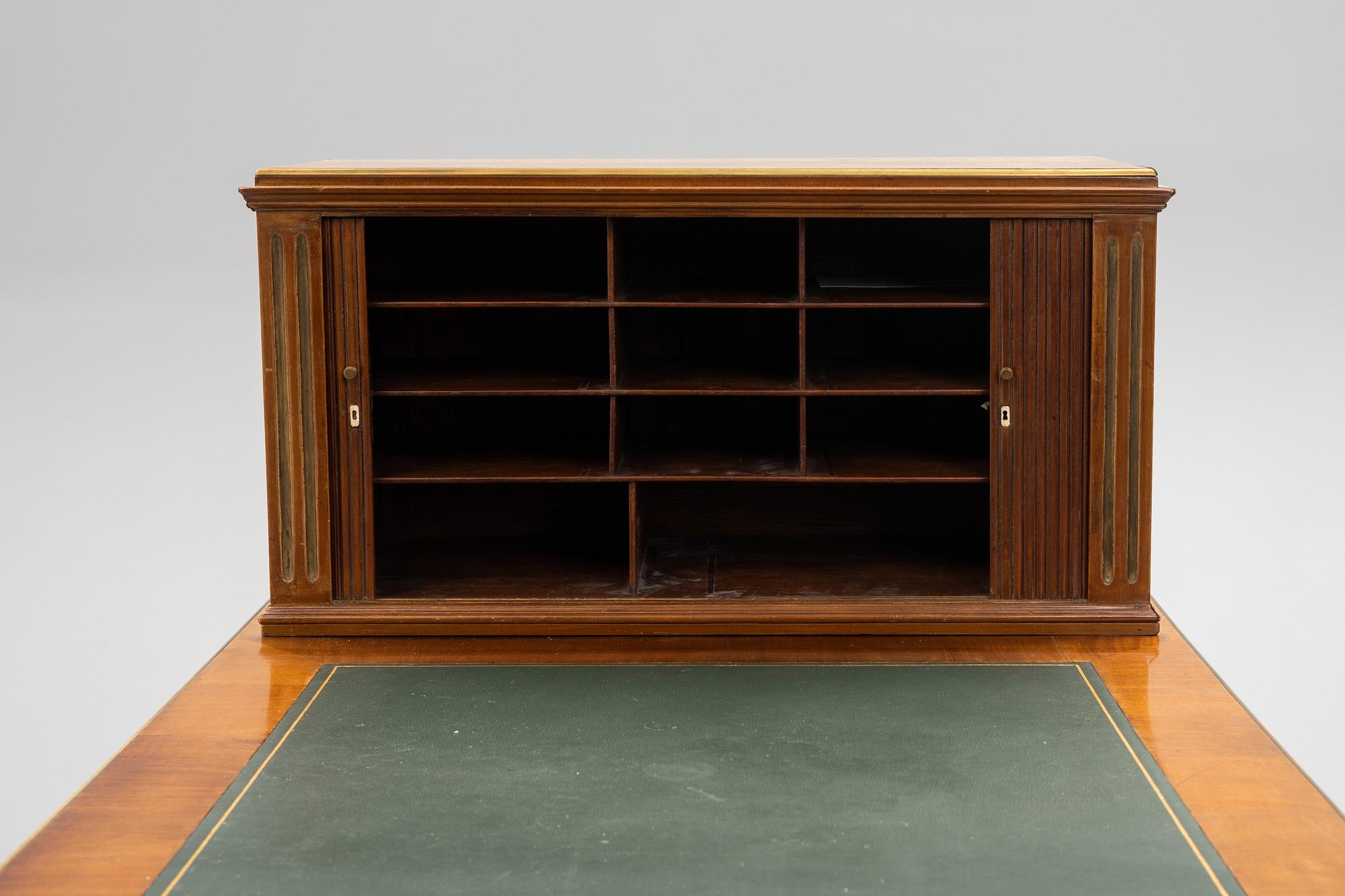 Skrivbord med uppsats, 1800-tal, Sengustaviansk stil,