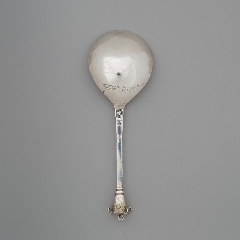A Swedish 18th century parcel-gilt spoon, marks of Nils Grubb, Hudiksvall 1759.