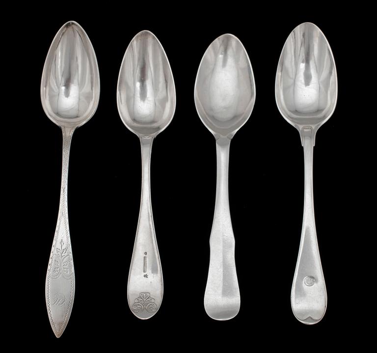 MATSKEDAR, 7 st, silver, bl a 1700-tal. Tot vikt 394 g.