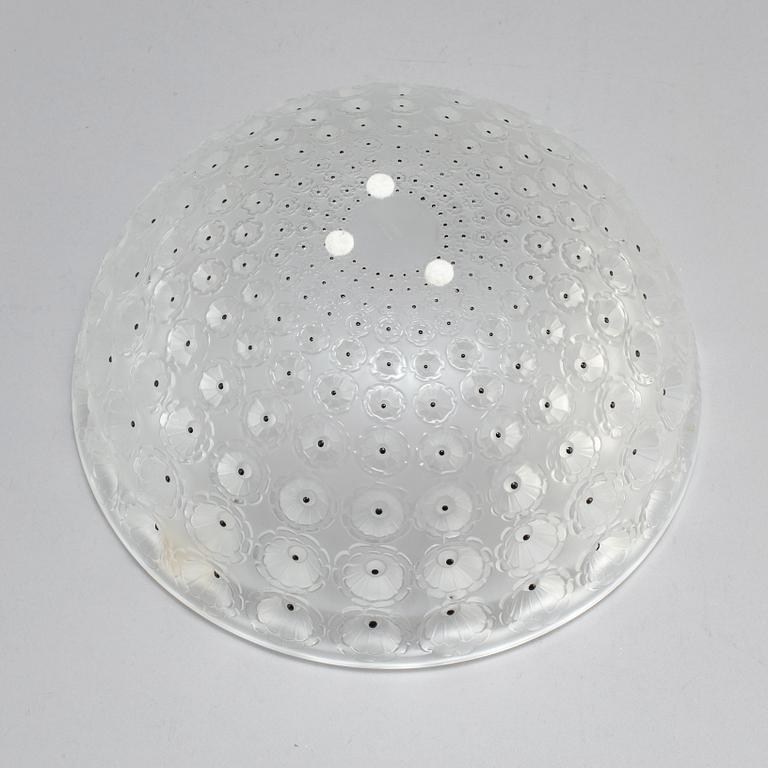 A glass bowl 'Nemours' by Lalique, France, second half of the 20th century.