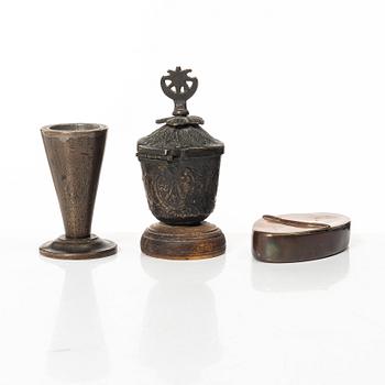 A set of three copper objects, 18th / 19th century.