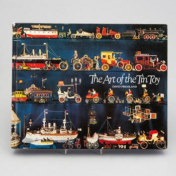 BÖCKER, 5 stycken, leksakslitteratur, bland annat "The Art of the Tin Toy".