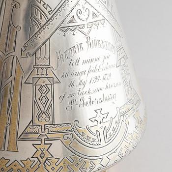 Vinkanna, silver, oidentifierad mästarstämpel WA, kontrollmästare Ivan Vonifatiyevich Yevstigneyev, S:t Petersburg 1879.