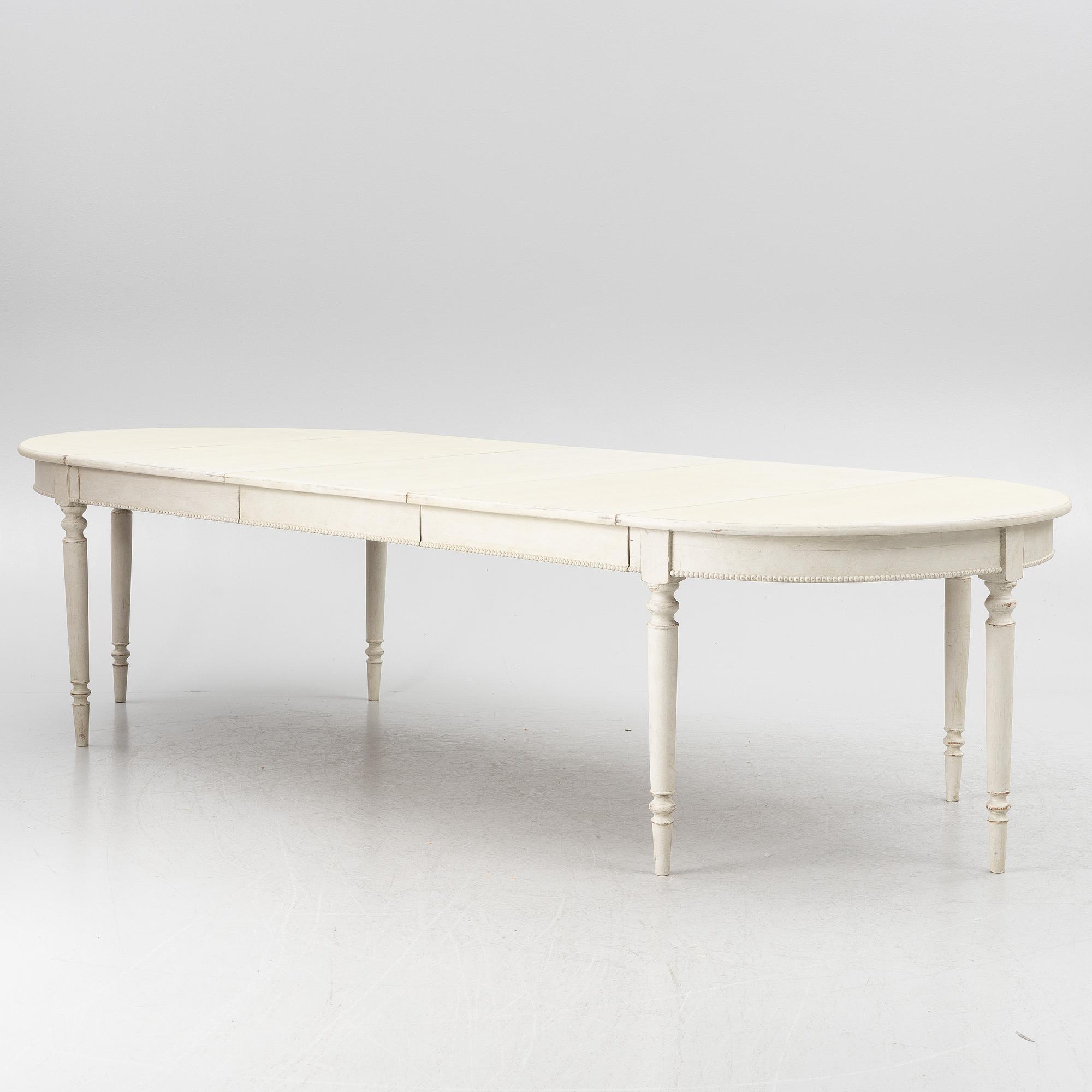 Dining table, late 19th century.