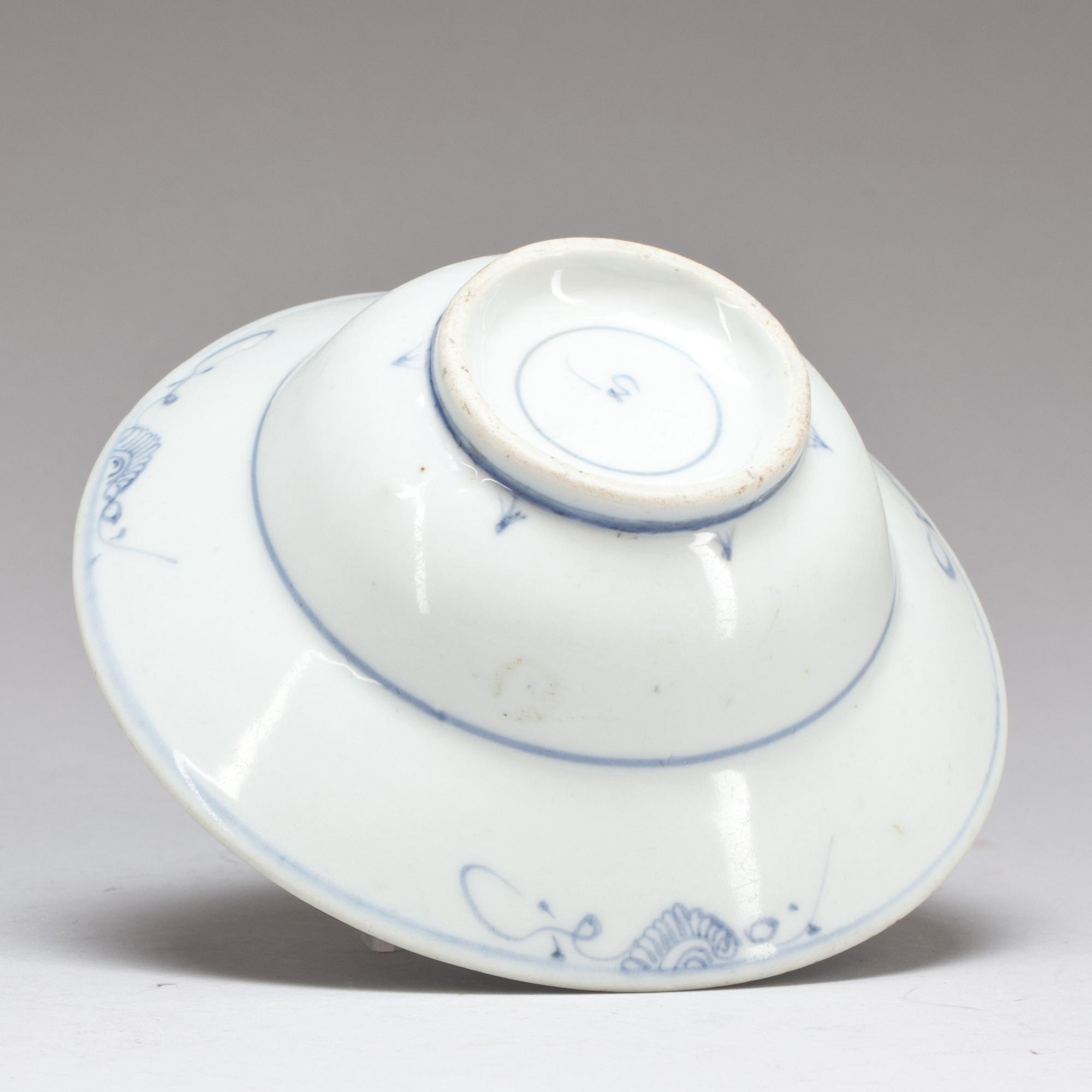 SKÅL, porslin. Kina, Kangxi (1662-1722).