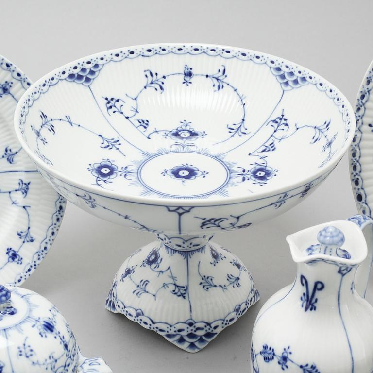 64 pieces of porcelain tableware from Royal Copenhagen, model "Musselmalet", 20th century.