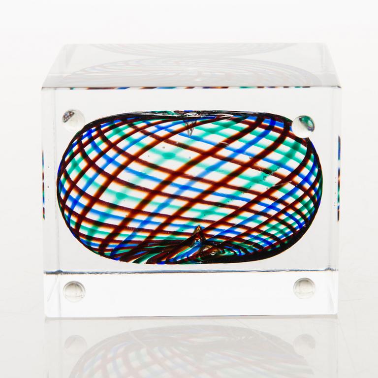 OIVA TOIKKA, An annual glass cube, signed Oiva Toikka Nuutajärvi 1994 and numbered 528/2000.