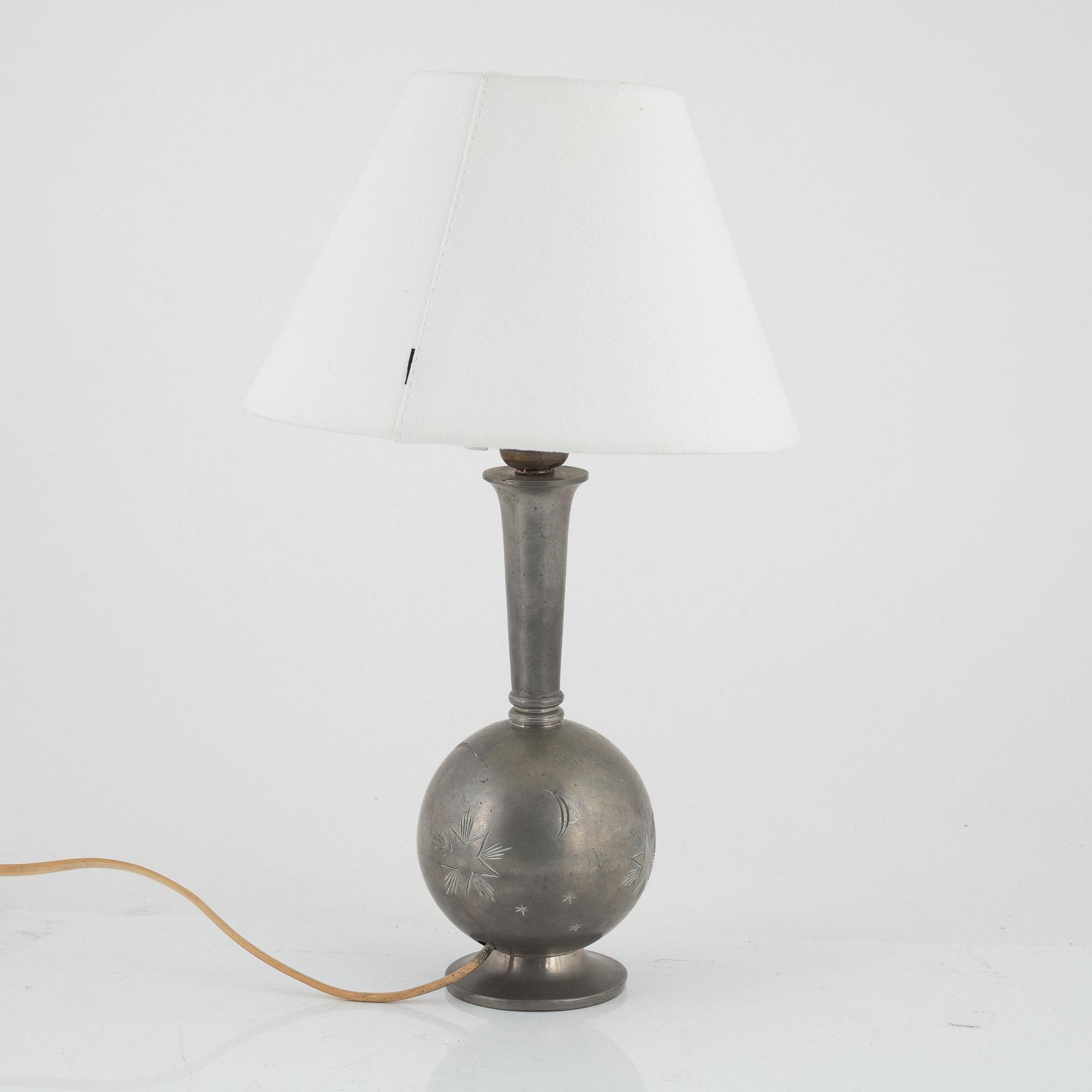 Sylvia Stave, tillskriven. Bordslampa, CG Hallberg, Stockholm 1934.
