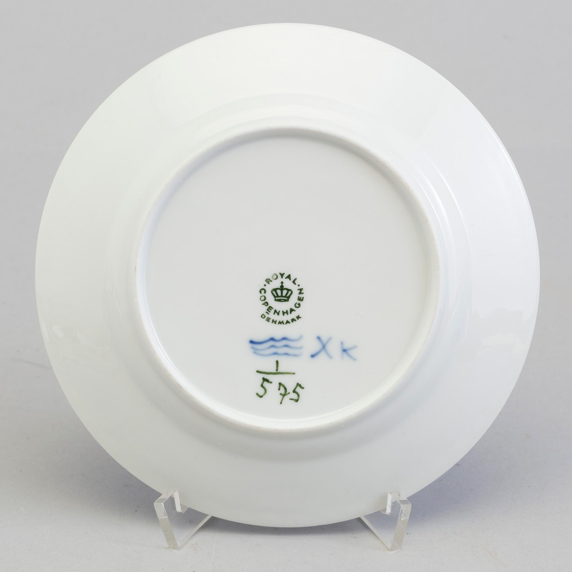A COFFEE-SERVICE, 19 parts (12+6+1), porcelain, Royal Copenhagen, Denmark.