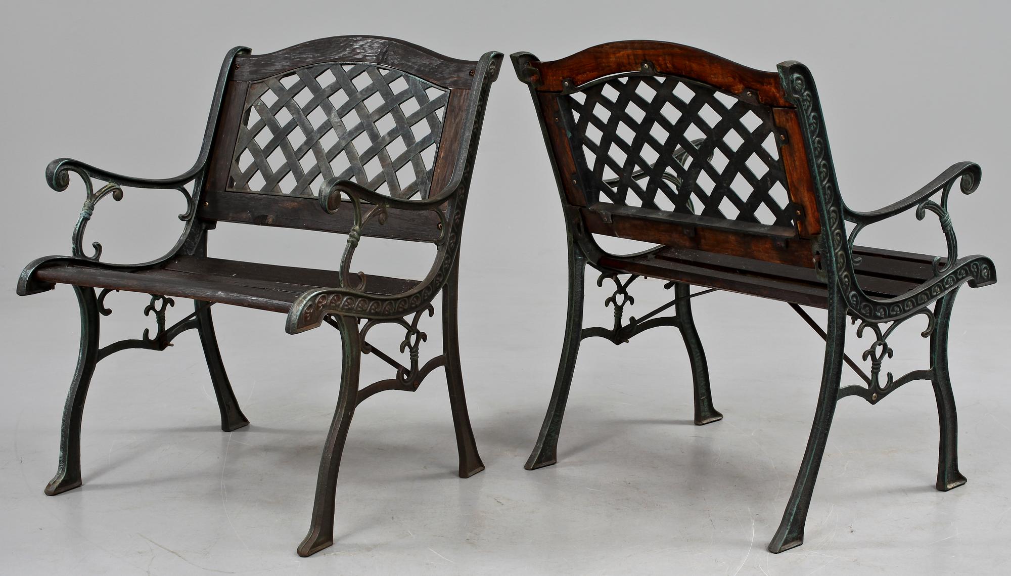 TRÄDGÅRDSMÖBEL, 4 delar, gjutjärn och trä, 1900/2000-tal.