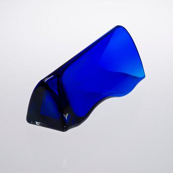 VAS, glas, tvådelad, signerad Tiina Nordström, 1992 Iittala och numrerad 285/500.