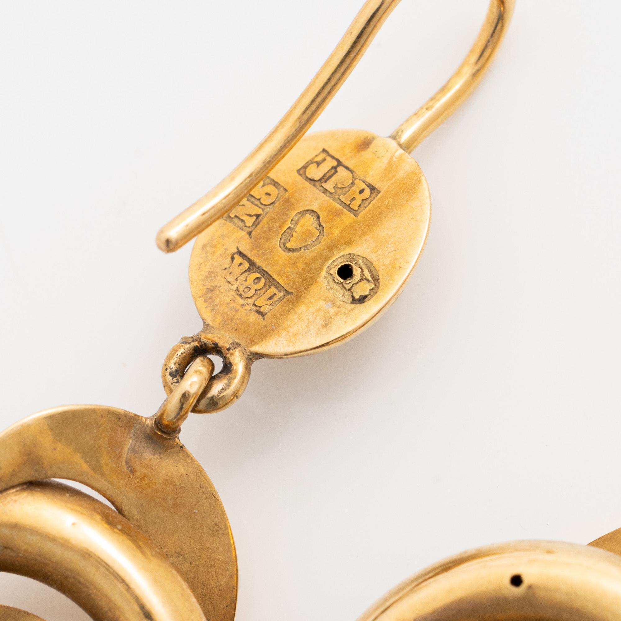 Örhängen, ett par, 18K guld, 1800-tal.