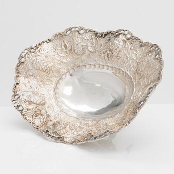 Hedelmämalja, hopeaa (.900), ulkomaiset leimat, 1900-luvun puoliväli,