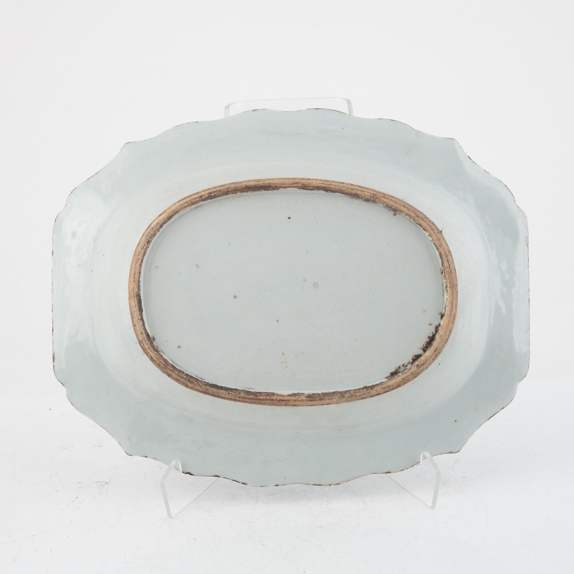 Six pieces of porcelain, Qingdynasty, kina, 18th-19th century.