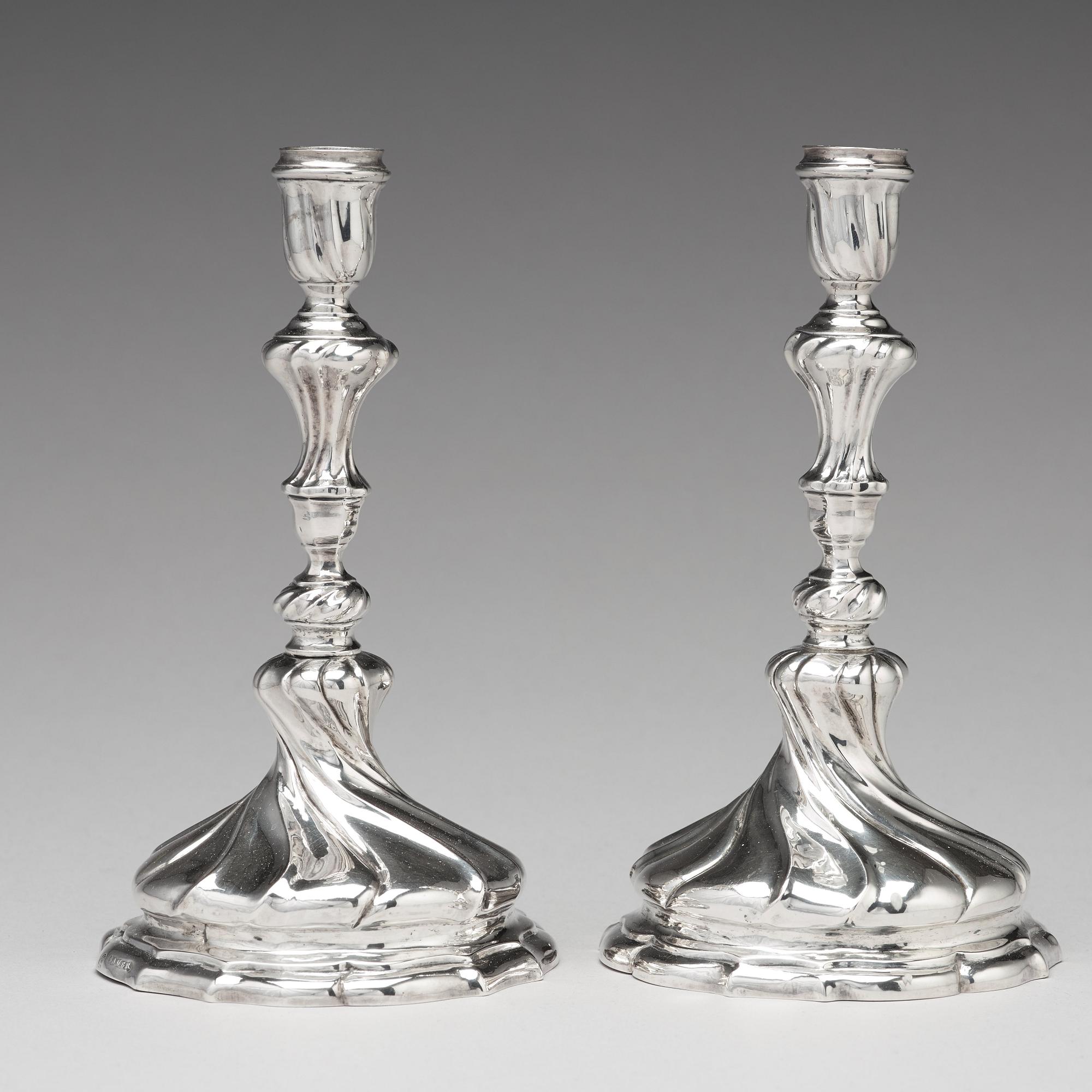 Isak Sauer, ljusstakar, ett par, silver, Stockholm 1755. Rokoko.