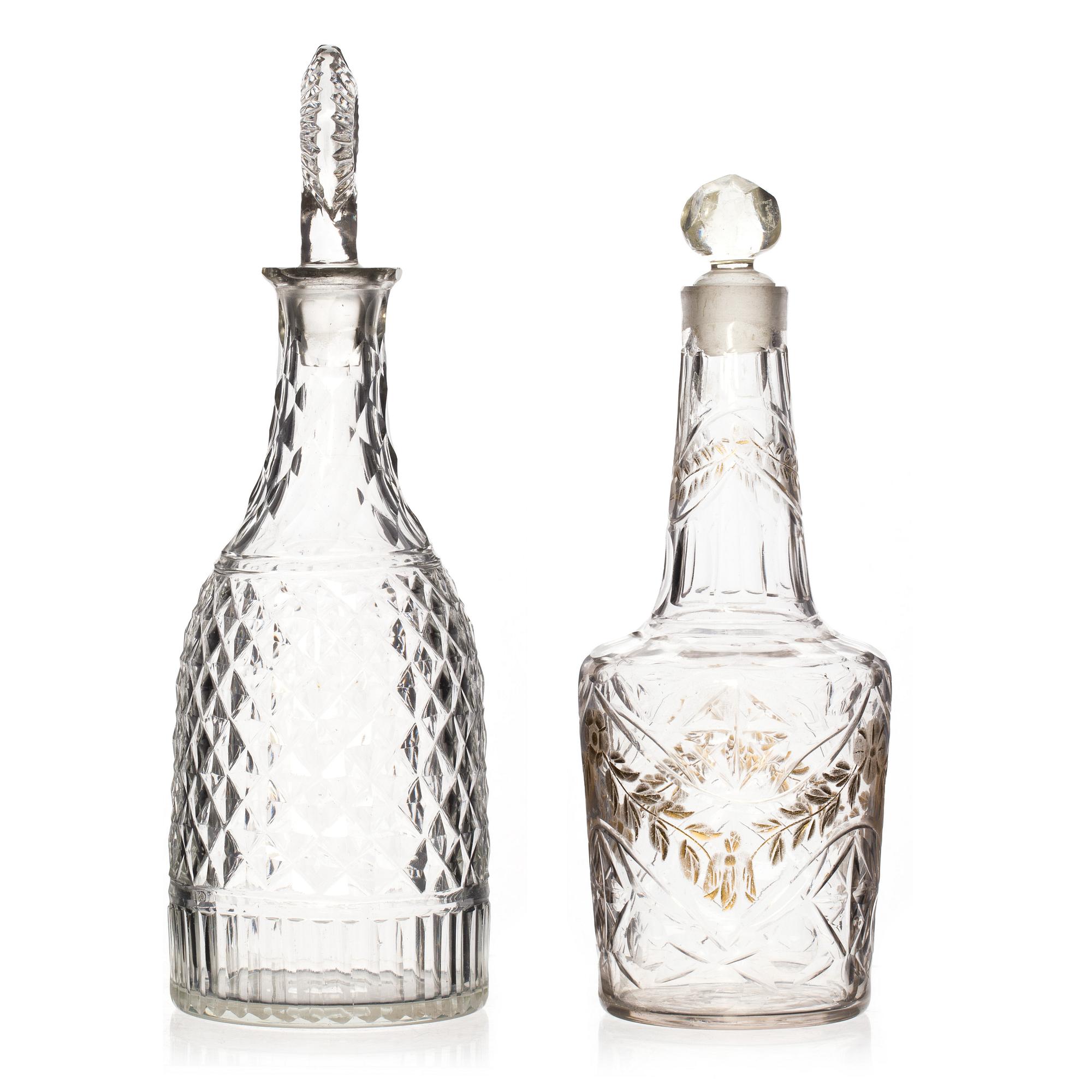 KARAFFER, ett par, glas, 17/1800-tal.