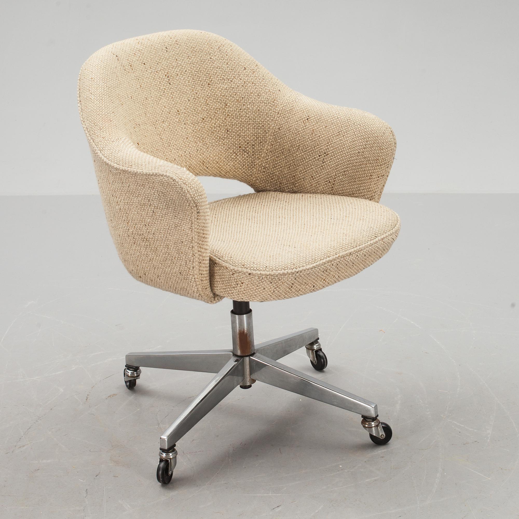 SKRIVBORDSSTOL, Eero Saarinen, Knoll International.