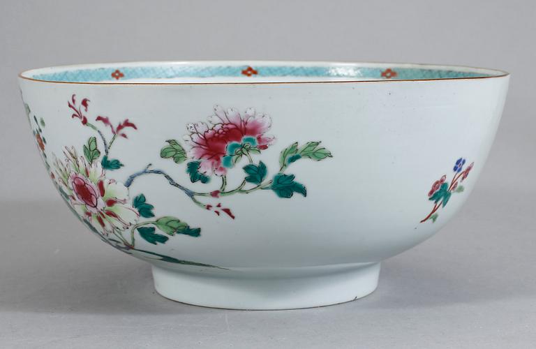 BÅLSKÅL, porslin, Kina, Qianlong (1736-95).