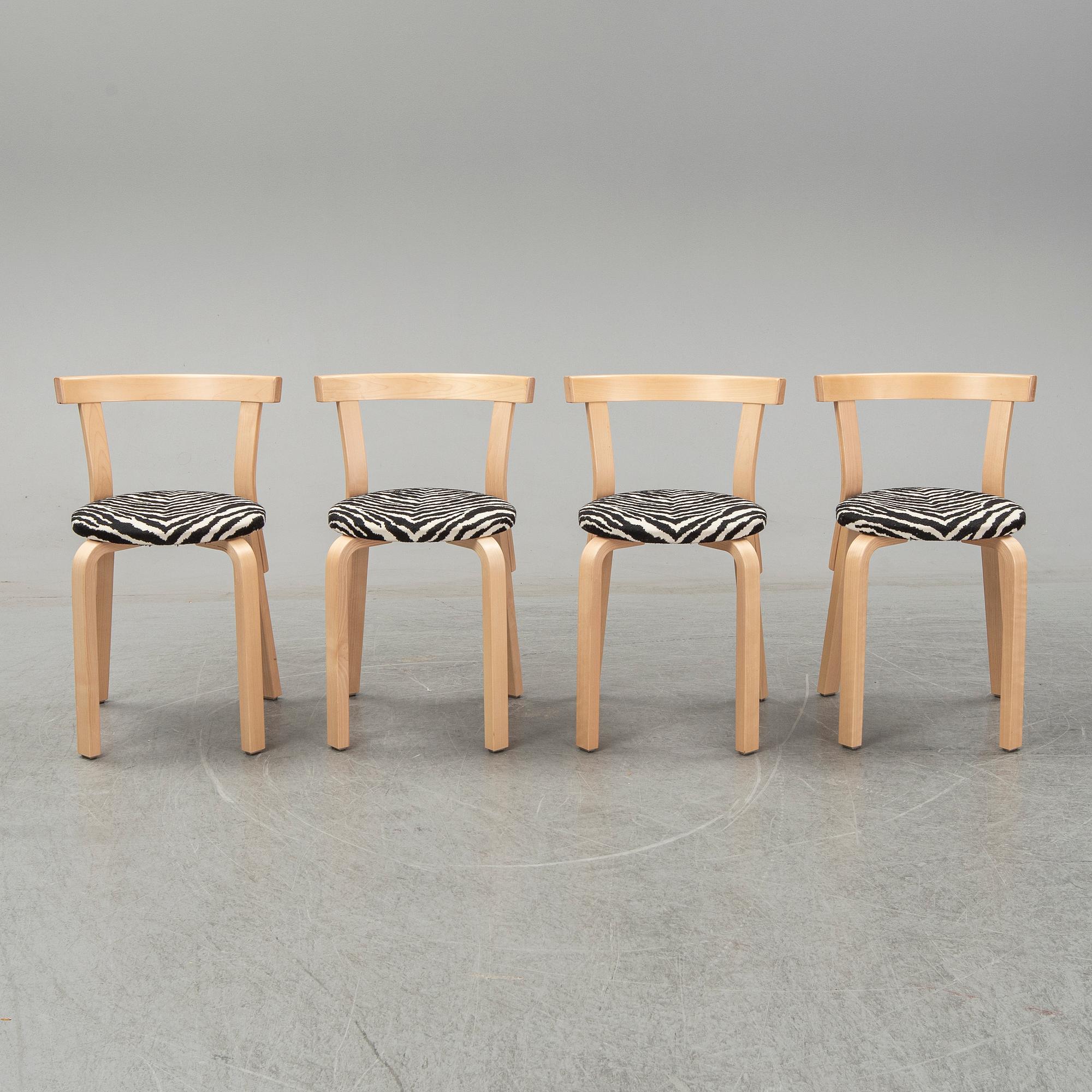 ALVAR AALTO, bord "90A" och stolar, 4 st, "68", Artek.