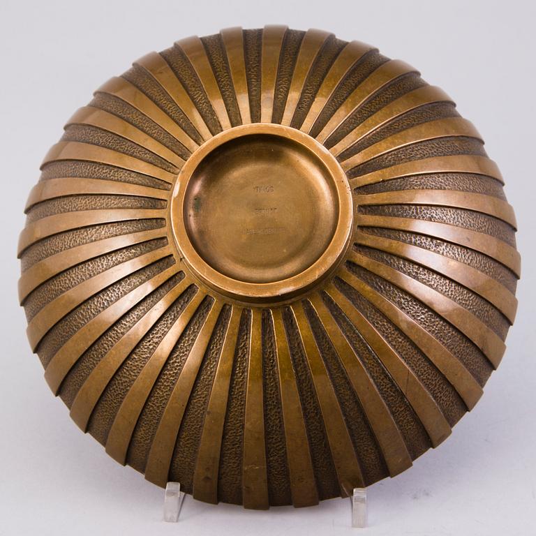 SKÅL, Tinos Bronce, Danmark, 1900-talets senare hälft.