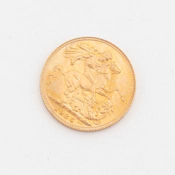 A British gold sovereign, 1925.