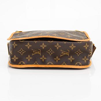 Louis Vuitton, A 'Bosphore Messenger PM' bag.