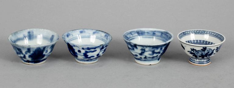 PARTI, porslin, 20 delar, Japan samt Korea. 1800-tal.