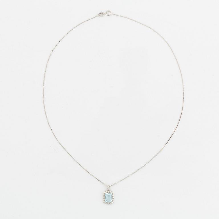 Collier med akvamarin och diamanter.