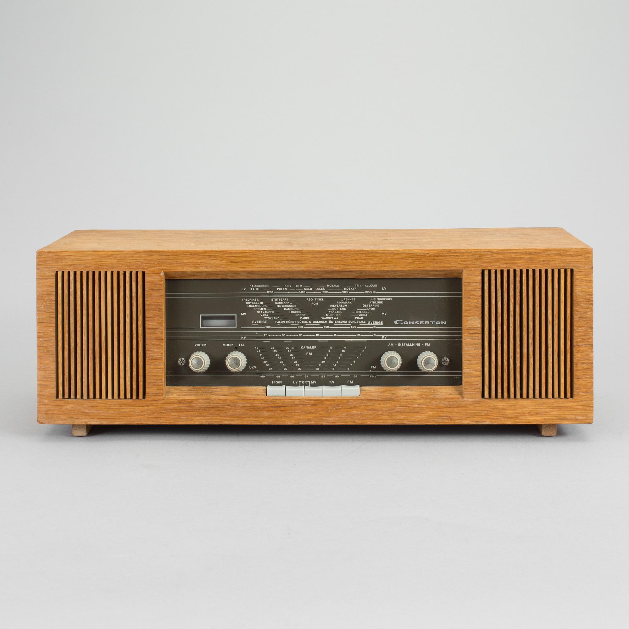 SKIVSPELARE OCH RADIO, His Master´s voice/Bang Olufsen och Conserton, Stockholm, omkring 1960.