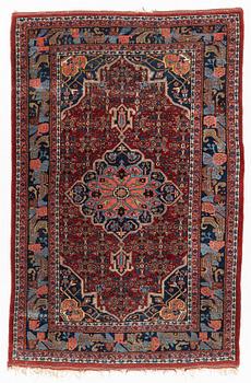 Rug, Semi-Antique Bidjar. 200 x 132 cm.