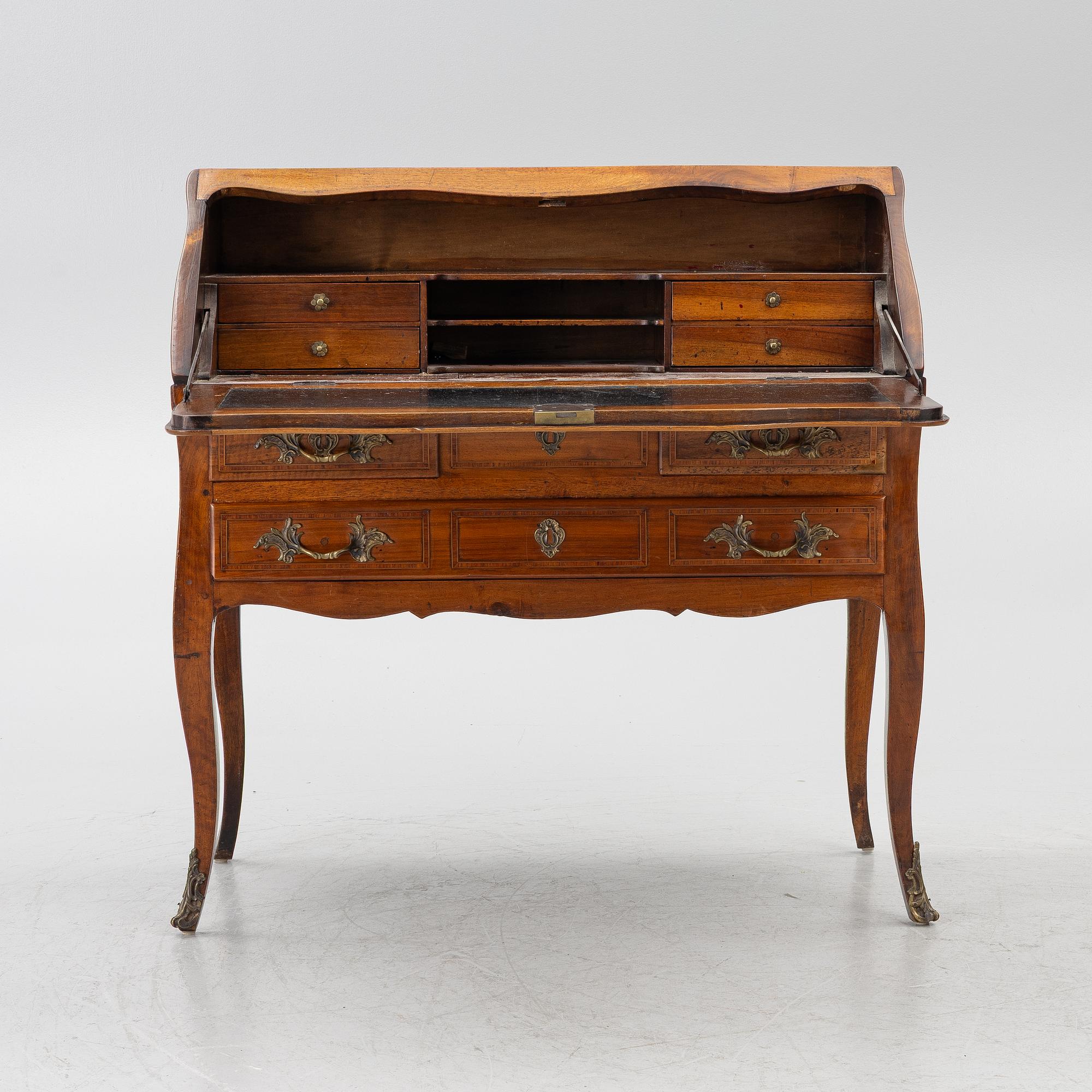 A writing desk, Louis XV, France, 18th Century.